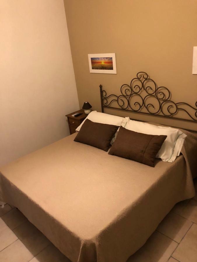 Agriturismo "Lo Zafferano" Aprilia Kültér fotó